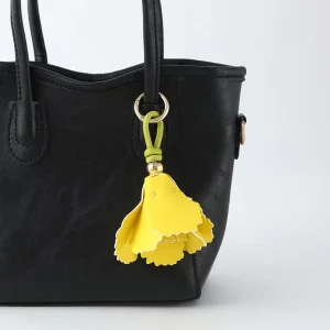 Pu Leather Tulip Flower Keychain Minimalist Floral Bag Charm Pendant Fashion Women Handbag Accessories Car Key Ring Gift