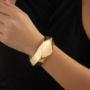 Punk Geometric Irregular Chunky Bracelets for Women Statement Bangle Trendy Lady Cuff Bracelet Accessories Fashion Jewelry Gifts