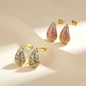 QIKU Waterdrop Shape Inlay Crystal Cubic Zirconia Copper Stud Earrings Women Jewelry Accessory Versatile Female Gift