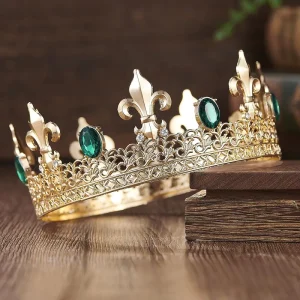 Retro Crown Unisex Baroque Style Large King’s Crown with Diamond-encrusted Crown and Golden Gun-shaped Design
