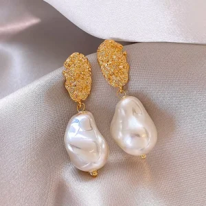 Retro Geometric Irregular Baroque Pearl Drop Women Vintage Gold Plated Earrings Personality French Elegant Earring Fashion Women