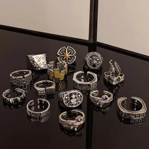 Retro Trendy Gothic Punk Style Ring with Adjustable Knuckles Thick Fingers Men’s and Women’s Fashion Rings