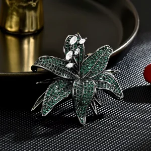 Retro and Fashionable Flower Brooches High end Elegant Suit Evening Dress Accessories