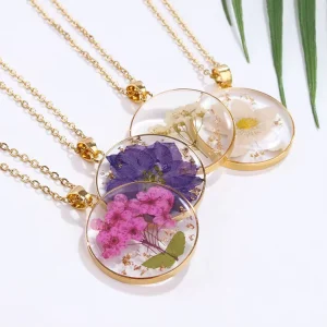 Round Simple Birth Flower Pendant Necklace Retro Immortal Flower Circular Dried Flower Resin Necklace