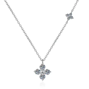 S925 Sterling Silver Womens Necklace Moissanite Four Leaf Clover Pendant Simple Clavicle Chain Fashion Jewelry