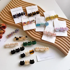 SHESHARES Cute Cat Heads Acetate Metal Alligator Hairpin Edge Hairclip with Alloy Material Fashionable Hair Accessory
