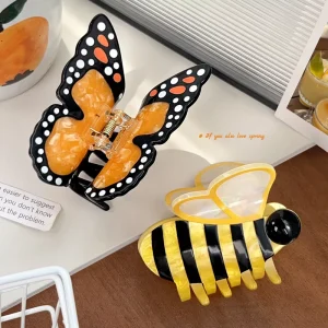 Sheshares Cross Border New PVC Simulation Bee Grab Medium Hair Clip Holiday Style Butterfly Hair Accessories