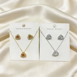 Shiny Crystal Fashion Jewelry for Special Occasions Sparkling Cubic Zirconia Stones Heart Pendant Necklace and Stud Earrings Set