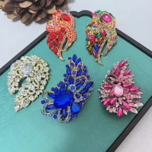 Shiny Full Rhinestone Large Brooch Exquisite Alloy Glass Pin Item for Women