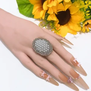 Silver Oval Pearl Paved Statement Ring Vintage Rhinestone Border Chunky Wide Band Ring Elegant Retro Finger Jewelry