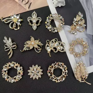 Sleek Stylish High End Zinc Alloy Brooch Elegant Chest Pin Prevents Wardrobe Malfunctions Removable Diamond Encrusted Fashion