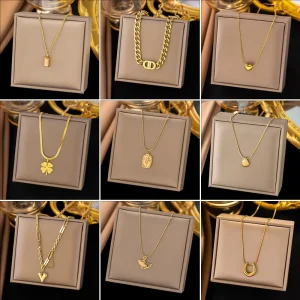 Small Luxury Design Stainless Steel Collarbone Chain with Zircon High End Anniversary Gift
