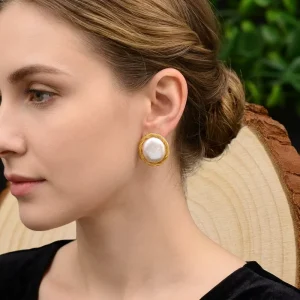 Smooth Pearl Earrings Polished Surface Luxury Shiny Daily Wear Gift