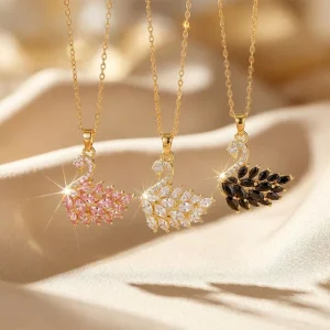 Source Jewelry Factory 925 Sterling Silver Fashion Sparkling Gem Pendant Necklace OEM ODM Service for Luxury Fashion Jewelry