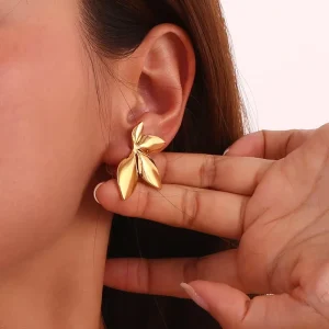 Stainless Steel Earrings Simple and Fashionable Stainless Steel Leaf Shaped Earrings for Women Fashion Earrings Jewelry