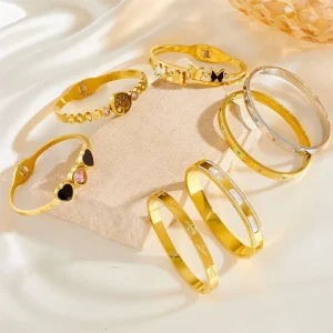 Stainless Steel Women’s Bracelet Versatile Personalized Diamond Light Luxury Bracelet