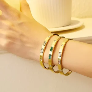 Stylish Stainless Steel Fashion Bracelet with Zircon Pearls Inlaid Bangles