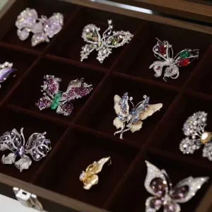 Superior Sense Luxury Copper Zircon Butterfly Brooch Fashion Clothing Accessories Insect Corsage Female Gift