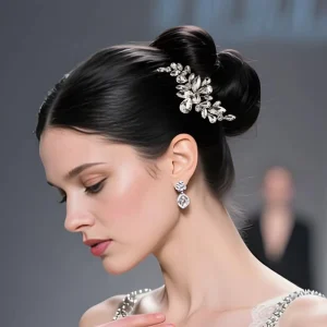 Supplier Bridal Hair Comb Silver Crystal Rhinestone Floral Luxury Wedding Hair Accessories for Bride Bridesmaid OEM