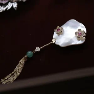 TIANSHE Chinese Style Natural Seawater Mother Shell Tassel Fan Brooch Woman Festival Gift Fashion Luxury Pin
