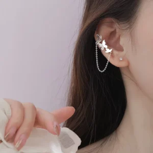 The Design of S925 Sterling Silver Earrings Feels Simple