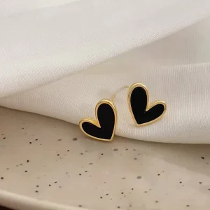 The Most Popular Female Stud Earrings Earrings Jewelry Women Heart Shaped Fashion Earrings Unique Love Niche Designer Earrings