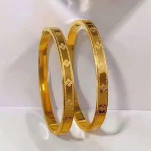 Three Diamond Euro Style Snap Durable 18K Stainless Steel Bracelet