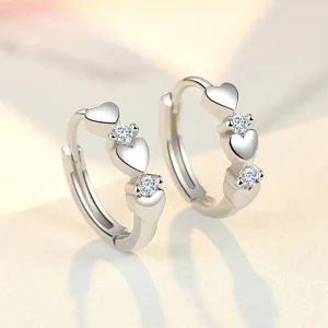 Three Hearts Three Worlds Simple and Fashionable Earrings Ear Decorations Earrings