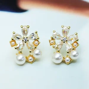 Tiny Flower Stud Earrings Elegant Vintage Gold Plated Women Jewelry Gift Fashion Women Jewelry Gift