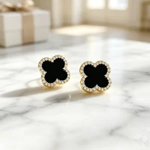 Trending Jewelry Four Leaf Clover Stud Earrings Anti allergic18K Gold PlateTrendy Zircon Micro Pave Shell Jewelry for Women