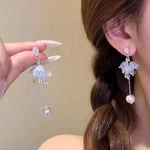 Trendy Elegant Blue Petal Flower Tassel Drop Earrings for Women Acrylic Shell Flower Earrings Wedding Party Fashion Jewelry