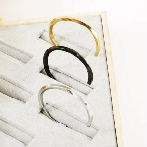 Trendy Instagram Style Titanium Steel Diamond Bracelet Glistening Eternity Bangle for Women Elegant Personalized Jewelry Gift