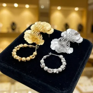 Trendy Organic Metal Ginkgo Leaf Earrings 18K Gold Plated Sculptural Fan Stud for Women Quiet Luxury Statement Jewelry