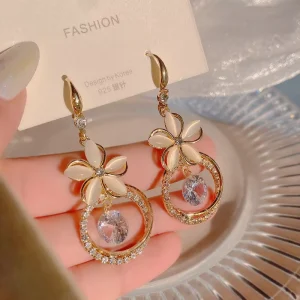 Trendy Temperament Flower Earrings Fashion Rhinestone Statement Earring Exquisite Dangling Gold Earing
