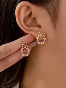Trendy Women’s Pink Crystal Decor Bow Stud Earrings Faux Pearl Flower Floral Earrings Valentine’s Day Romantic Look Made Alloy