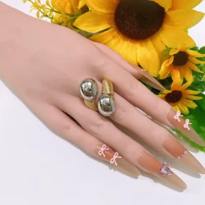 Two Tone Contrast Coiled Band Bypass Ring Silver Round Dome Head Adjustable Chunky Statement Finger Ring