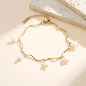 VEWANT Elegant Irregular 5-6mm Baroque Pearl Drop Wavy Bracelet Stainless Steel 18K Gold Plated for Mom Girlfriend Best Friend