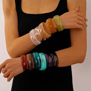 Vintage Acrylic Resin Lucite Irregular Geometric Circle Open Ended Cuff Bracelet European American Style Personalized for Women