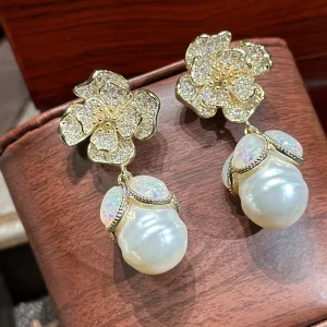 Vintage Brass Zircon Fashion Exquisite Micro inlaid Three dimensional Double layer Flower Pearl Chinese Party