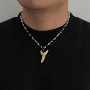 Vintage Crystal Beaded Faux Shark Tooth Pendant Necklaces for Men Retro Male Street Cool Choker Accessories Fashion Jewelry Gift