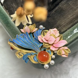 Vintage Fashion Jewelry Brooch Pins with Natural Freshwater Pearl Silver Gilt Koi Fish Design Women Wedding Gift Party Occasion