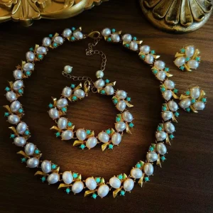 Vintage High Sense Pearl Earrings Antique Pearl Necklace Bracelet Set