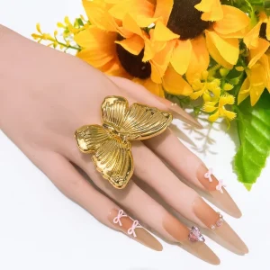 Vintage Large Gold Plated Butterfly Ring Textured Alloy Open Statement Finger Ring Women Trendy Party Jewelry