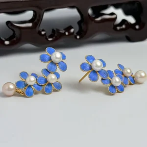 Vintage Natural Pearl Stud Earrings for Women