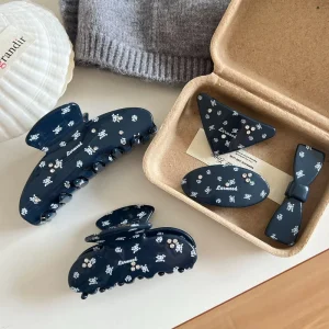 Vintage Navy Floral Triangle Hair Clip for Women Handmade Acetate Acrylic Same Style As INS Bloggers Bangs & Side Clips