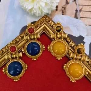 Vintage Stud Earrings French Light Luxury Court Style Natural Stone Alloy Bezel Setting Party Rare and Versatile