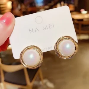 Vintage Temperament Big Pearl Women’s Earrings Fashion Simple High Jewelry Pearl Ear Stud Accessories