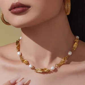 Vintage Trendy Irregular Oval Pendant Wrinkle Waterproof Choker Freshwater Pearl Choker Necklace Fashion Women Accessories Gift
