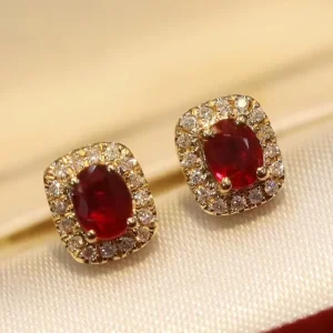 Vintage Women Oval Red Crystal Cubic Zirconia Earrings for Women Wedding Party Silver Plated Stud Earrings Jewelry