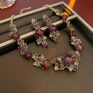 WE710 WN215 Vintage Gold Plated Square Stitching Crystal Rhinestone Alloy Necklace Set Court Style Exquisite Link Chain